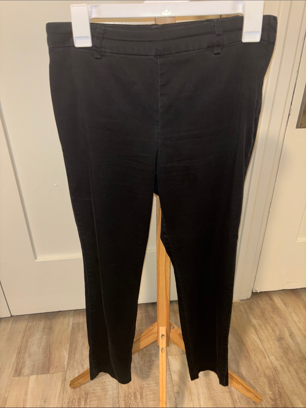 H&M Women’s Black Stretch Dress Pants - size 8/ medium, side zip